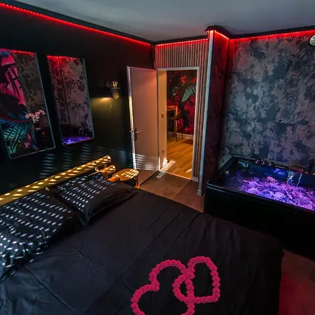 Love Apartament *